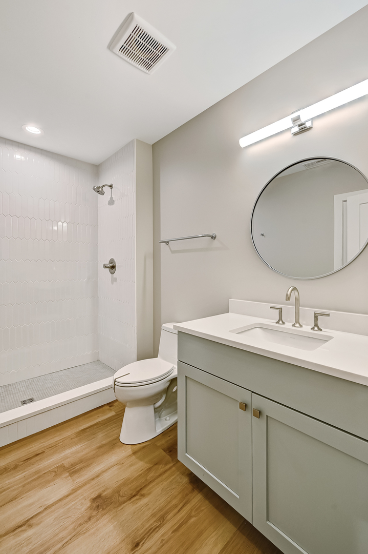 129 Harding Court Glen Ellyn IL 60137