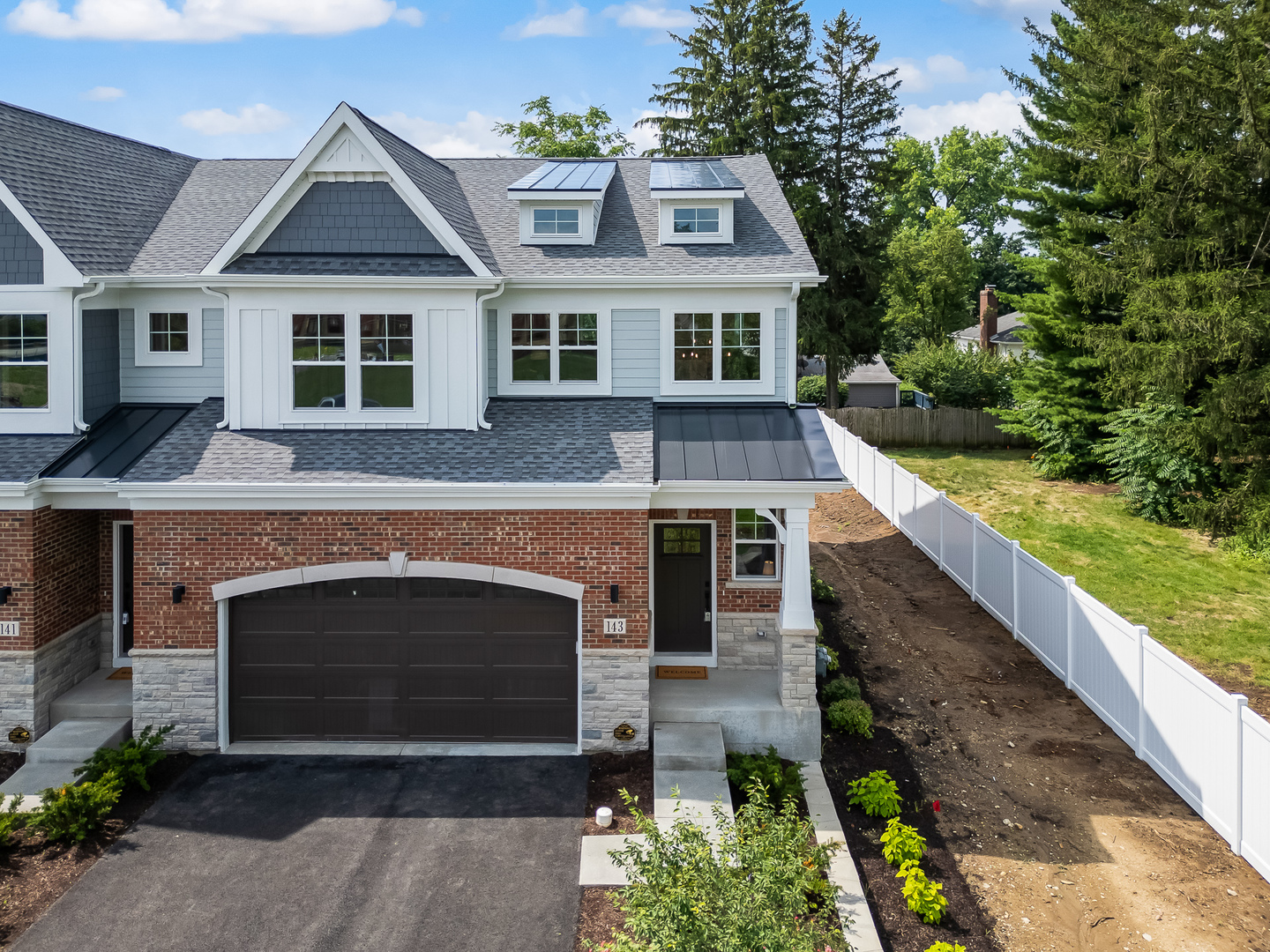 129 Harding Court Glen Ellyn IL 60137