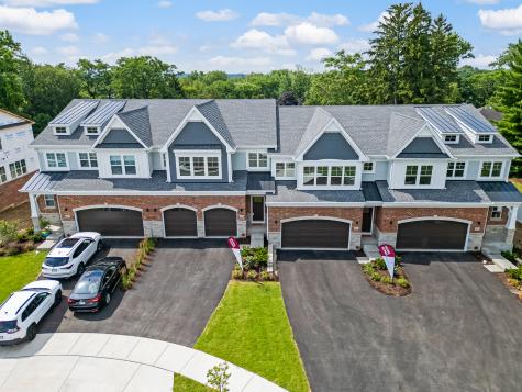 129 Harding Court Glen Ellyn IL 60137