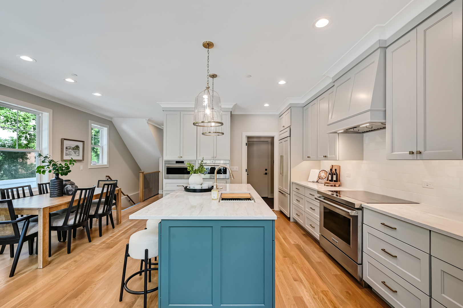 129 Harding Court Glen Ellyn IL 60137