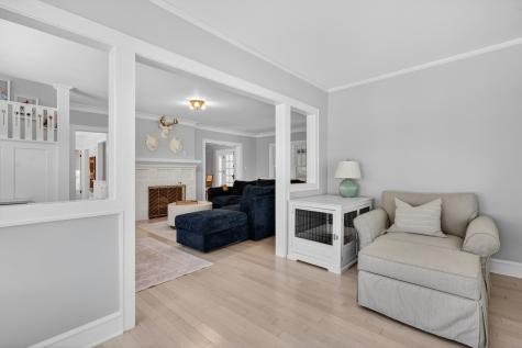 112 Douglas Avenue Libertyville IL 60048