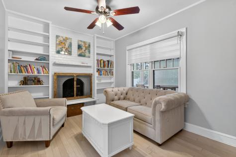 112 Douglas Avenue Libertyville IL 60048