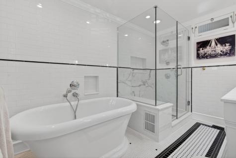 112 Douglas Avenue Libertyville IL 60048