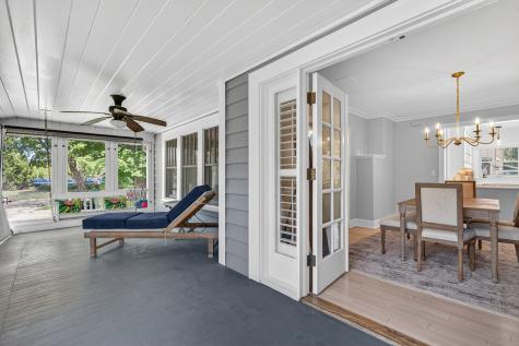 112 Douglas Avenue Libertyville IL 60048