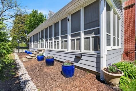 112 Douglas Avenue Libertyville IL 60048