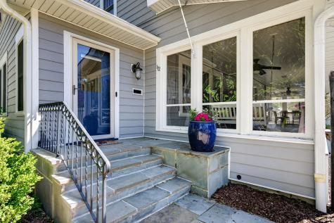 112 Douglas Avenue Libertyville IL 60048
