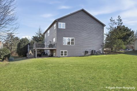 9 Laurel Valley Court Lake In The Hills IL 60156