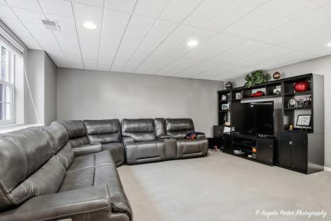 9 Laurel Valley Court Lake In The Hills IL 60156