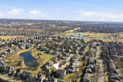 9 Laurel Valley Court Lake In The Hills IL 60156
