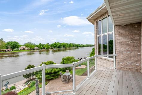 111 Sycamore Lane Machesney Park IL 61115