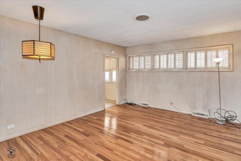 9139 South Oakley Avenue Chicago IL 60643