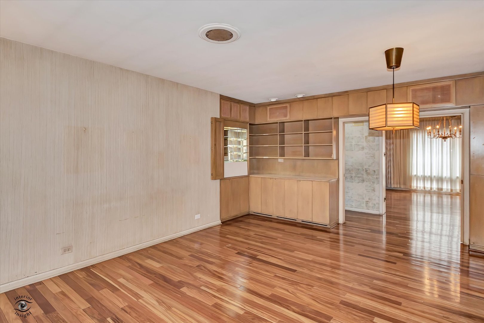 9139 South Oakley Avenue Chicago IL 60643