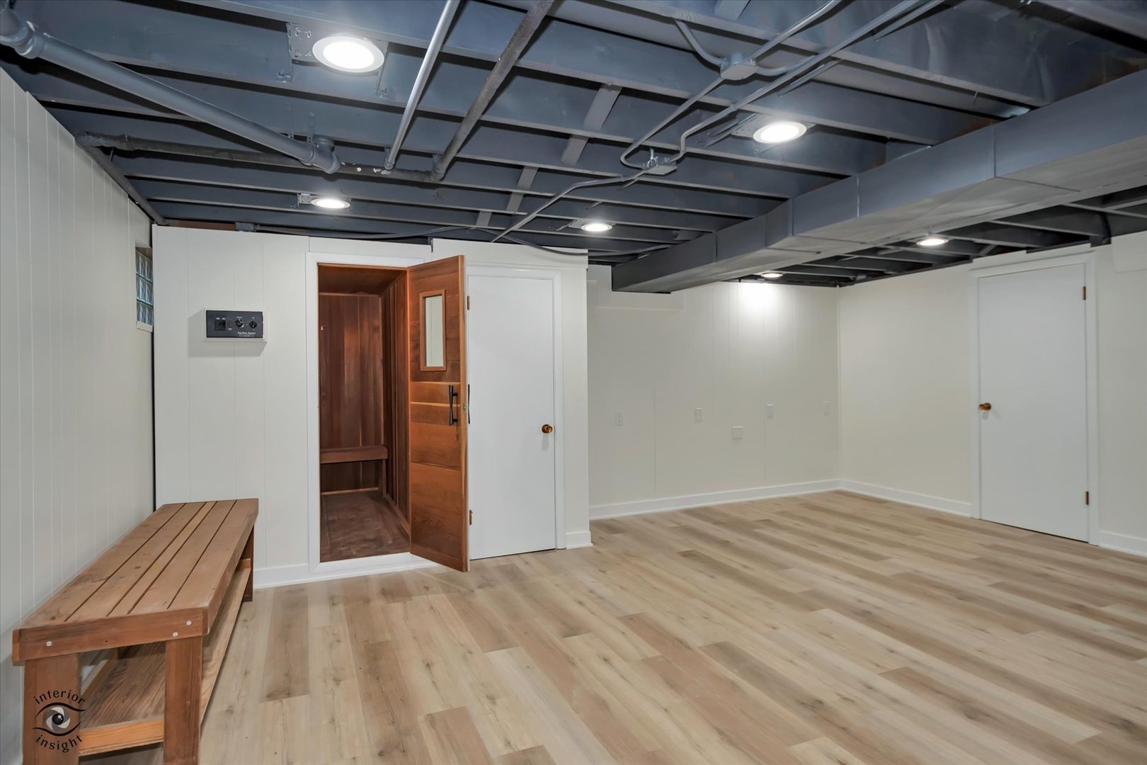9139 South Oakley Avenue Chicago IL 60643