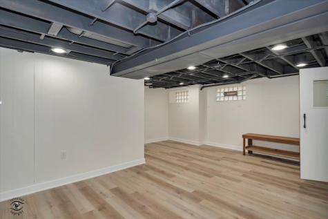 9139 South Oakley Avenue Chicago IL 60643