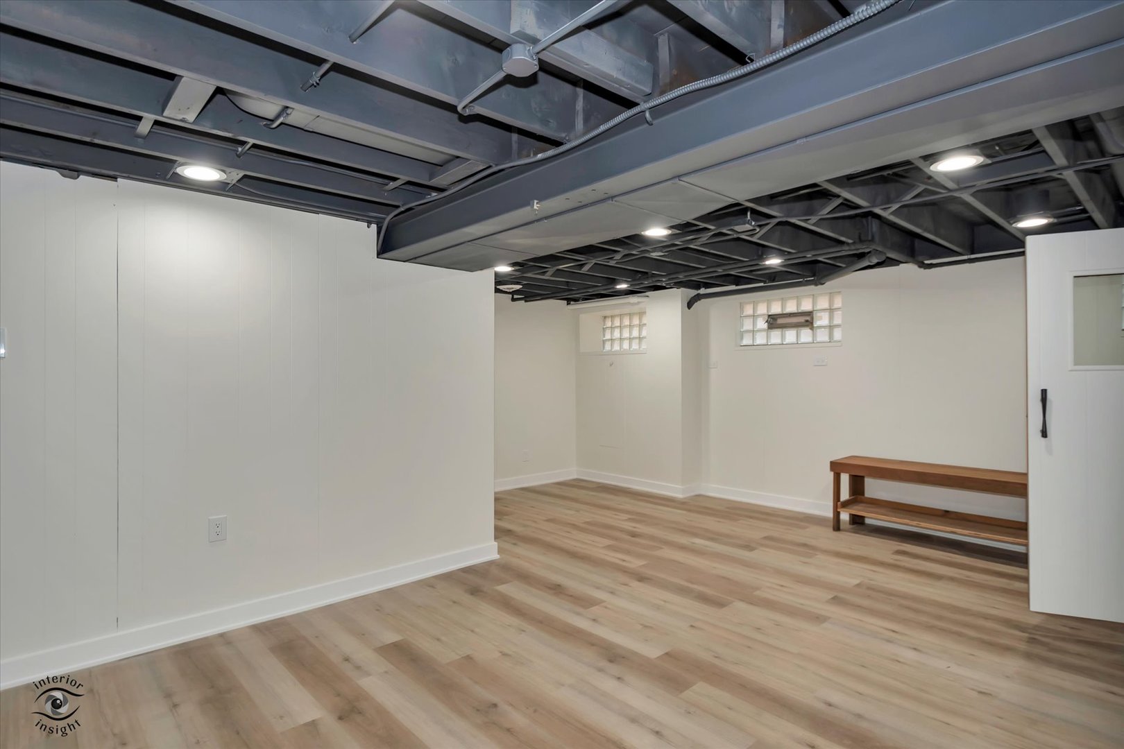 9139 South Oakley Avenue Chicago IL 60643