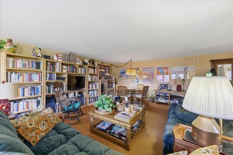 1708 Longvalley Drive Northbrook IL 60062