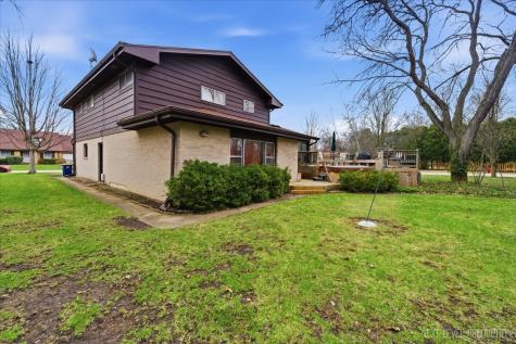 1708 Longvalley Drive Northbrook IL 60062