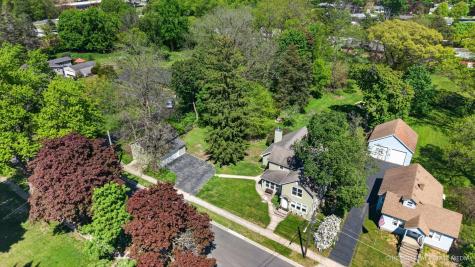 183 Lincoln Parkway Crystal Lake IL 60014