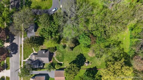 183 Lincoln Parkway Crystal Lake IL 60014