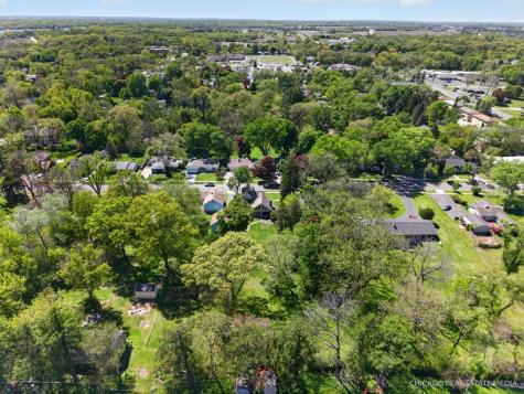 183 Lincoln Parkway Crystal Lake IL 60014