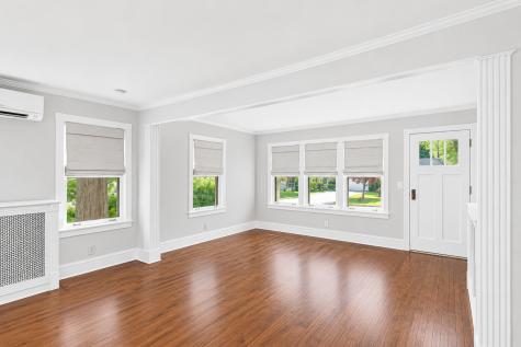 183 Lincoln Parkway Crystal Lake IL 60014