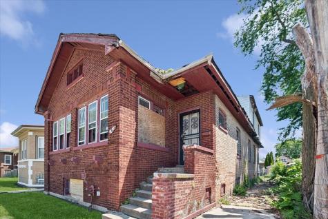 8627 South Throop Street Chicago IL 60620