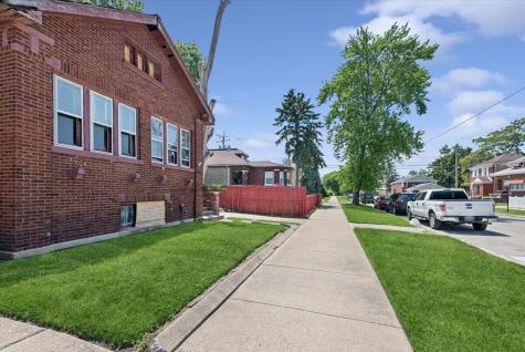 8627 South Throop Street Chicago IL 60620