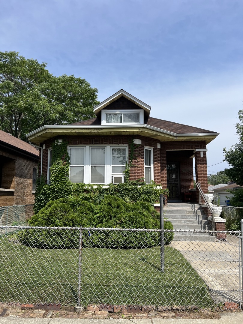 9043 South Ada Street Chicago IL 60620