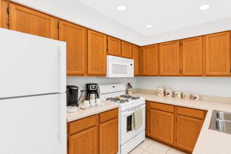 680 Savannah Lane Crystal Lake IL 60014