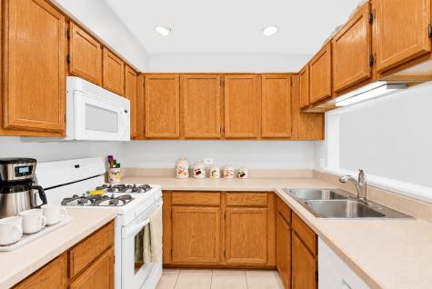 680 Savannah Lane Crystal Lake IL 60014