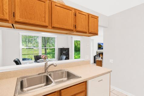 680 Savannah Lane Crystal Lake IL 60014