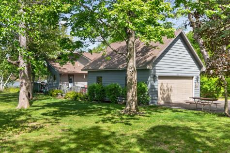 1110 White Pine Drive Dixon IL 61021