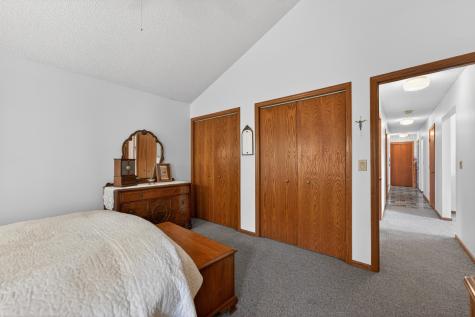 1110 White Pine Drive Dixon IL 61021