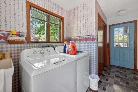 1110 White Pine Drive Dixon IL 61021