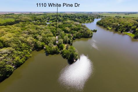 1110 White Pine Drive Dixon IL 61021