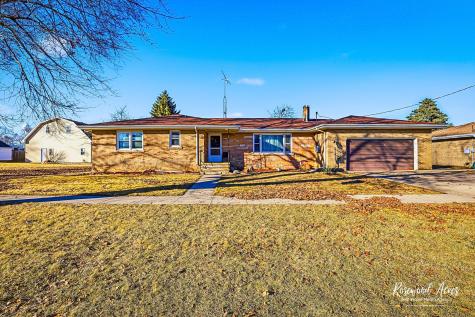 209 East 3rd Street Aroma Park IL 60910