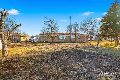 209 East 3rd Street Aroma Park IL 60910