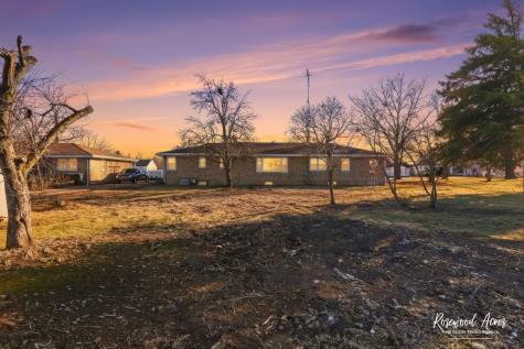 209 East 3rd Street Aroma Park IL 60910