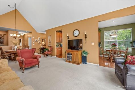 4093 Pheasant Court St. Charles IL 60174