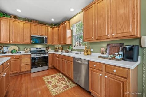 4093 Pheasant Court St. Charles IL 60174
