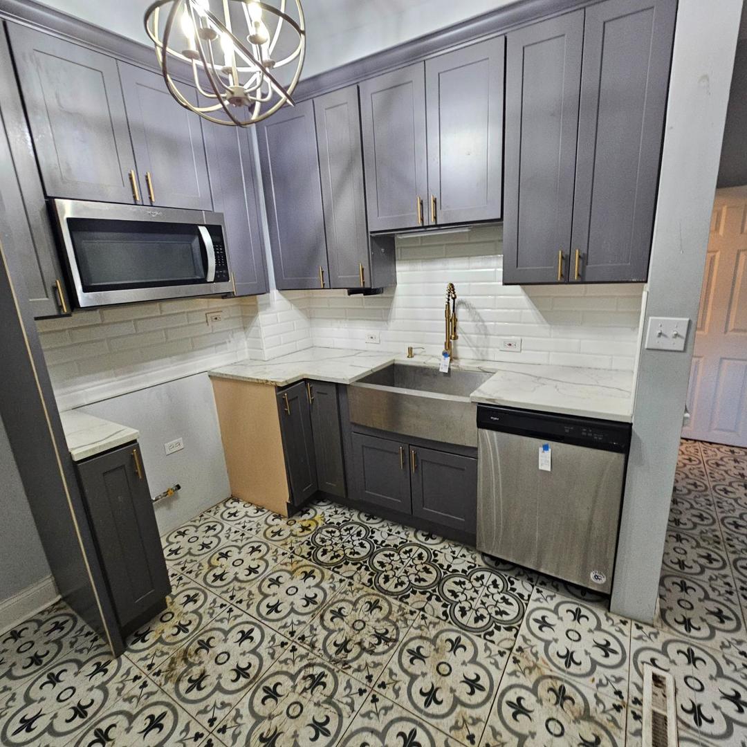 232 North La Crosse Avenue Chicago IL 60644