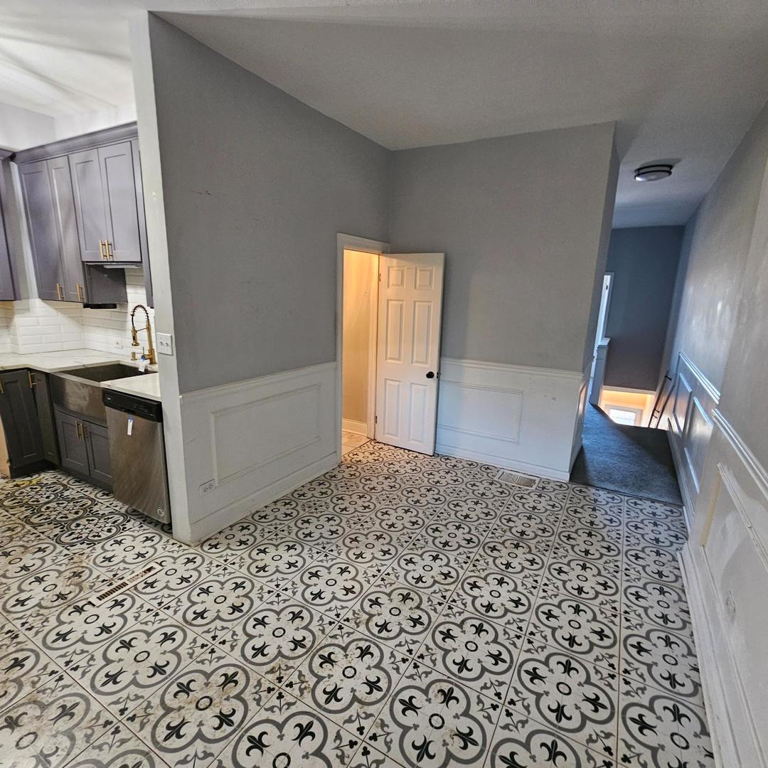 232 North La Crosse Avenue Chicago IL 60644