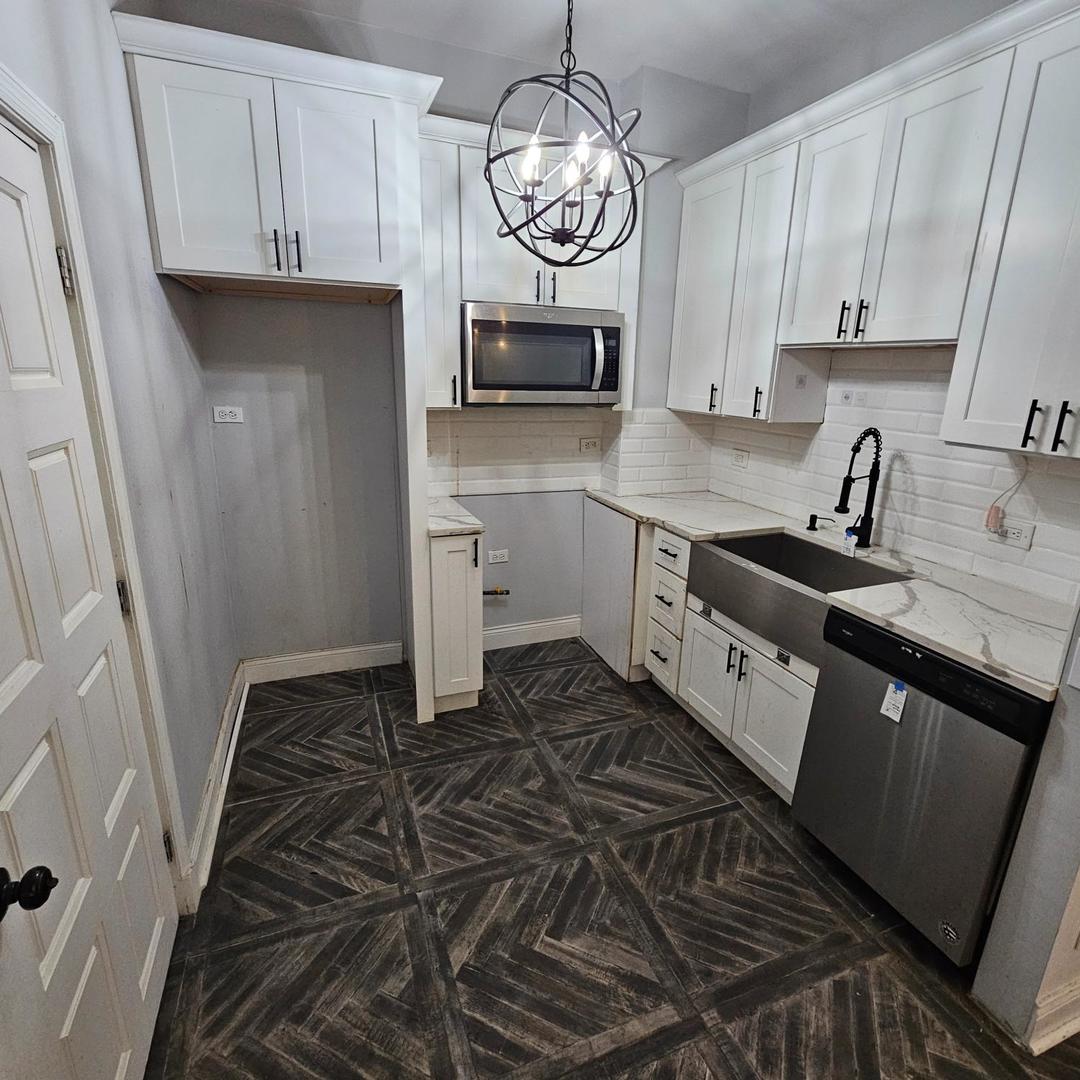 232 North La Crosse Avenue Chicago IL 60644