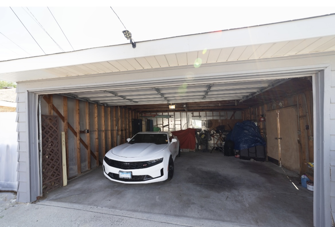 8104 South Fairfield Avenue Chicago IL 60652