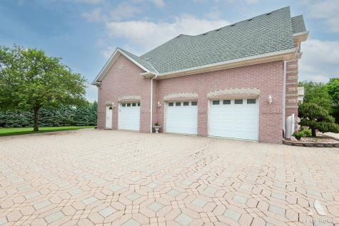 10840 Crystal Meadow Court Orland Park IL 60467