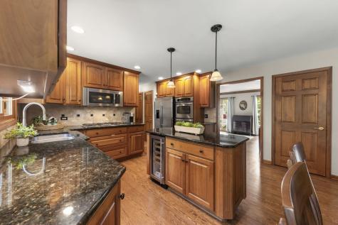 2012 Cromwell Drive Wheaton IL 60189