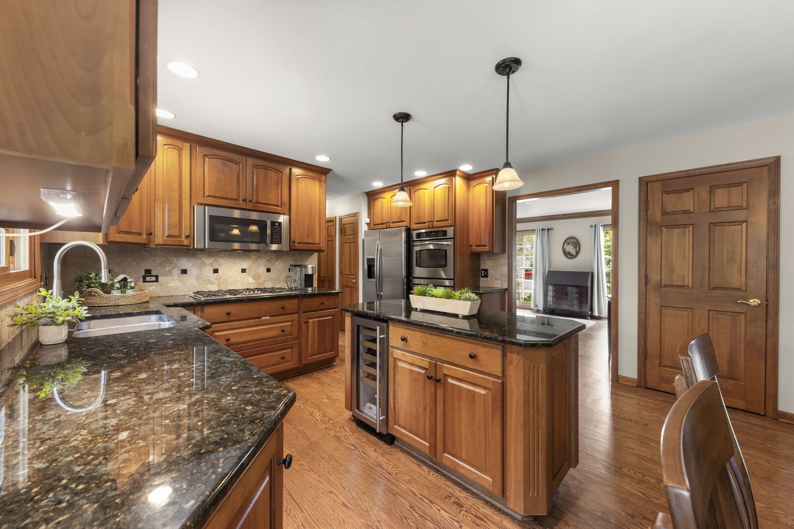 2012 Cromwell Drive Wheaton IL 60189