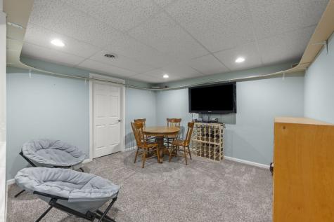 2012 Cromwell Drive Wheaton IL 60189