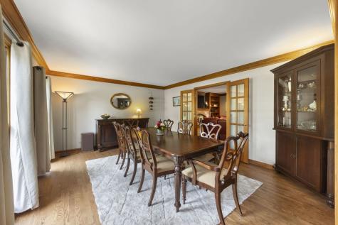 2012 Cromwell Drive Wheaton IL 60189