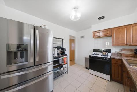 5216 Arcadia Avenue Skokie IL 60077